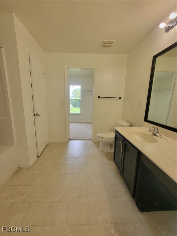 Lehigh Acres Condo: 8111 Penta Court