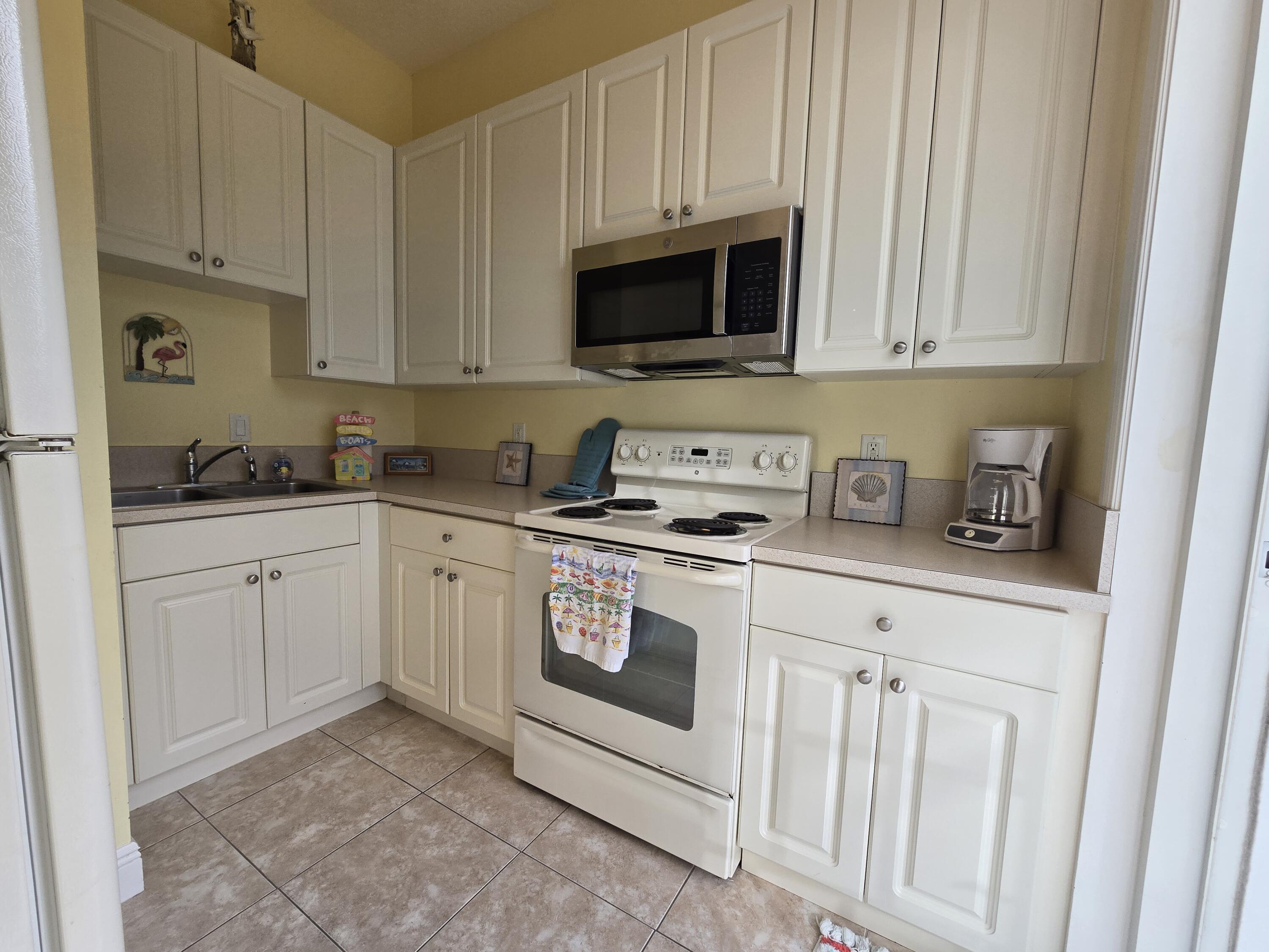 Jupiter Condo: 108 Spikerush Road