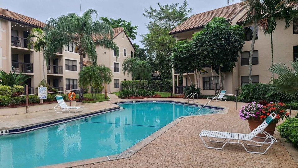 Pompano Beach Condo: 4481 West McNab Road