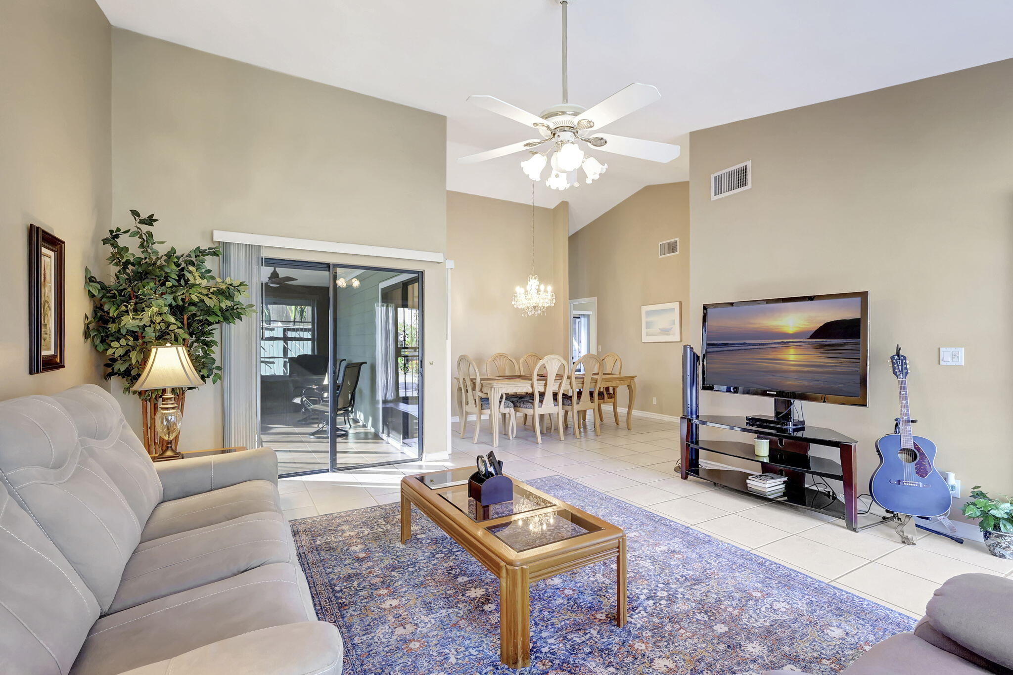 Jupiter Condo: 602 Lakewood Drive