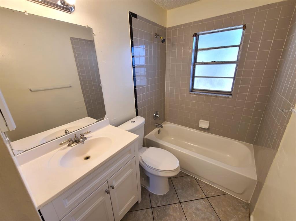 Tampa Condo: 2800 East 113th Avenue