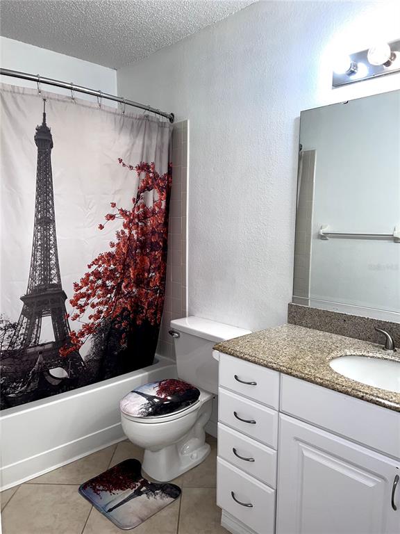 Kissimmee Condo: 2101 Cascades Boulevard