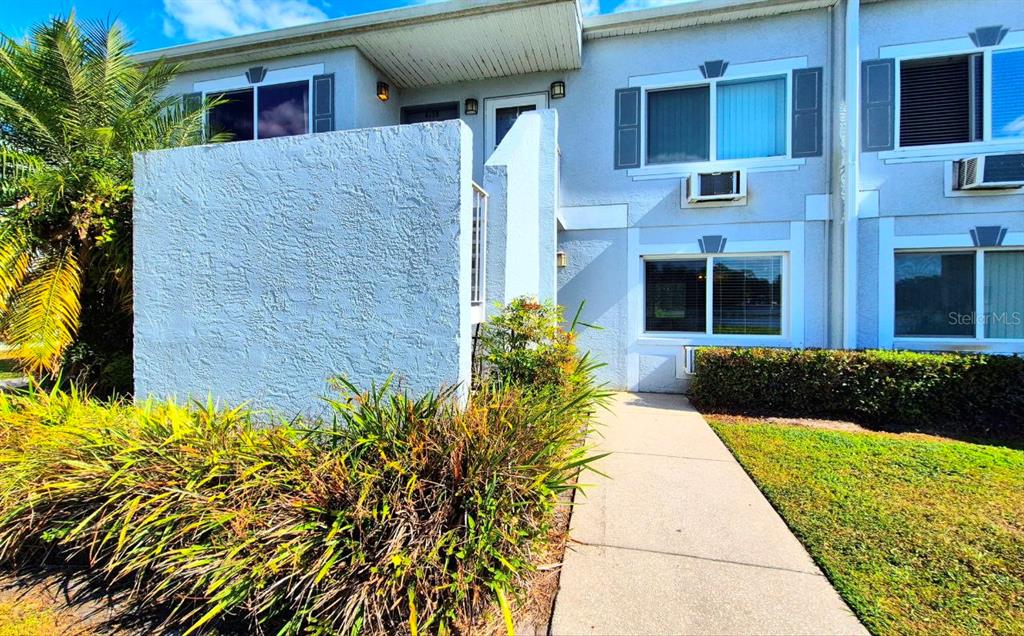 Tampa Condo: 4139 Dolphin Drive