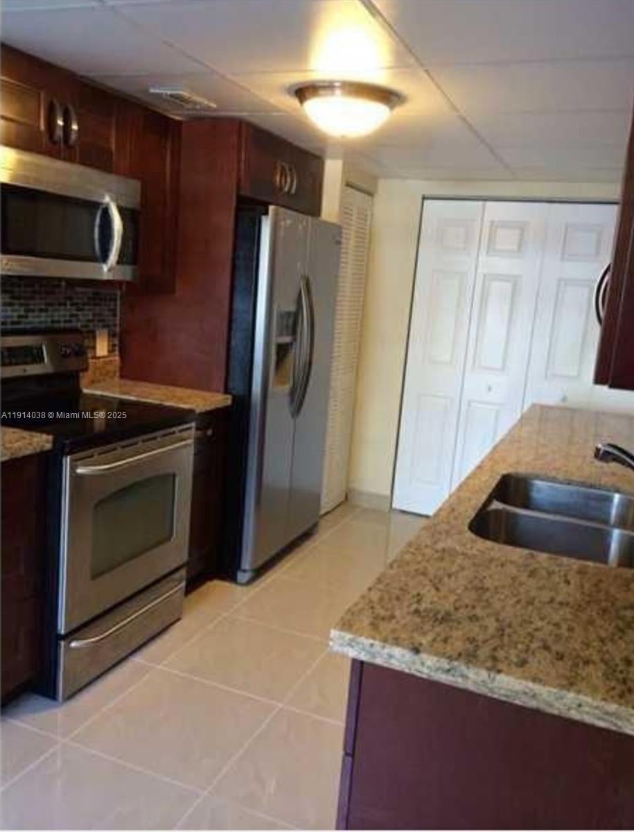 Davie Condo: 3928 Southwest 67th Way