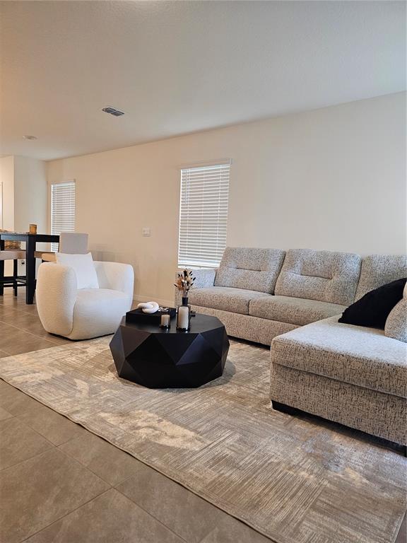 Kissimmee Condo: 2015 King Ranch Street