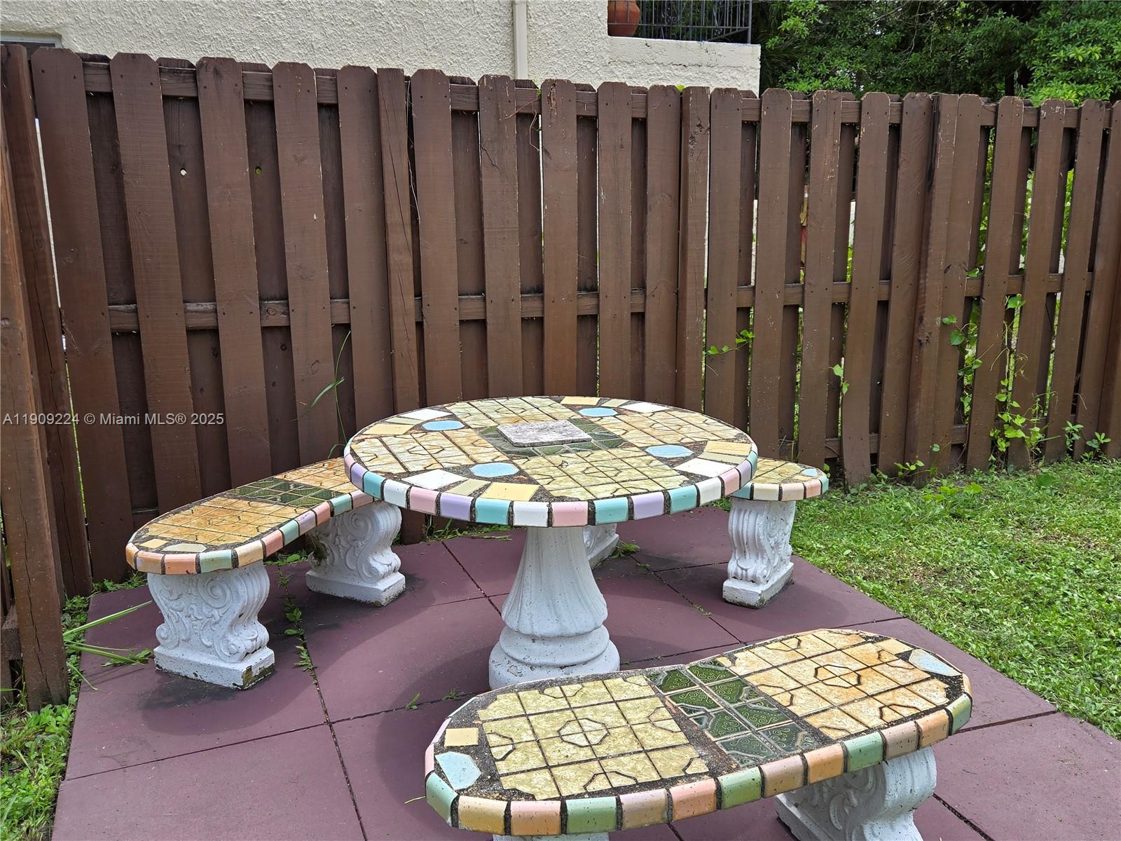 Hallandale Beach Condo: 35 Southwest 7th Street