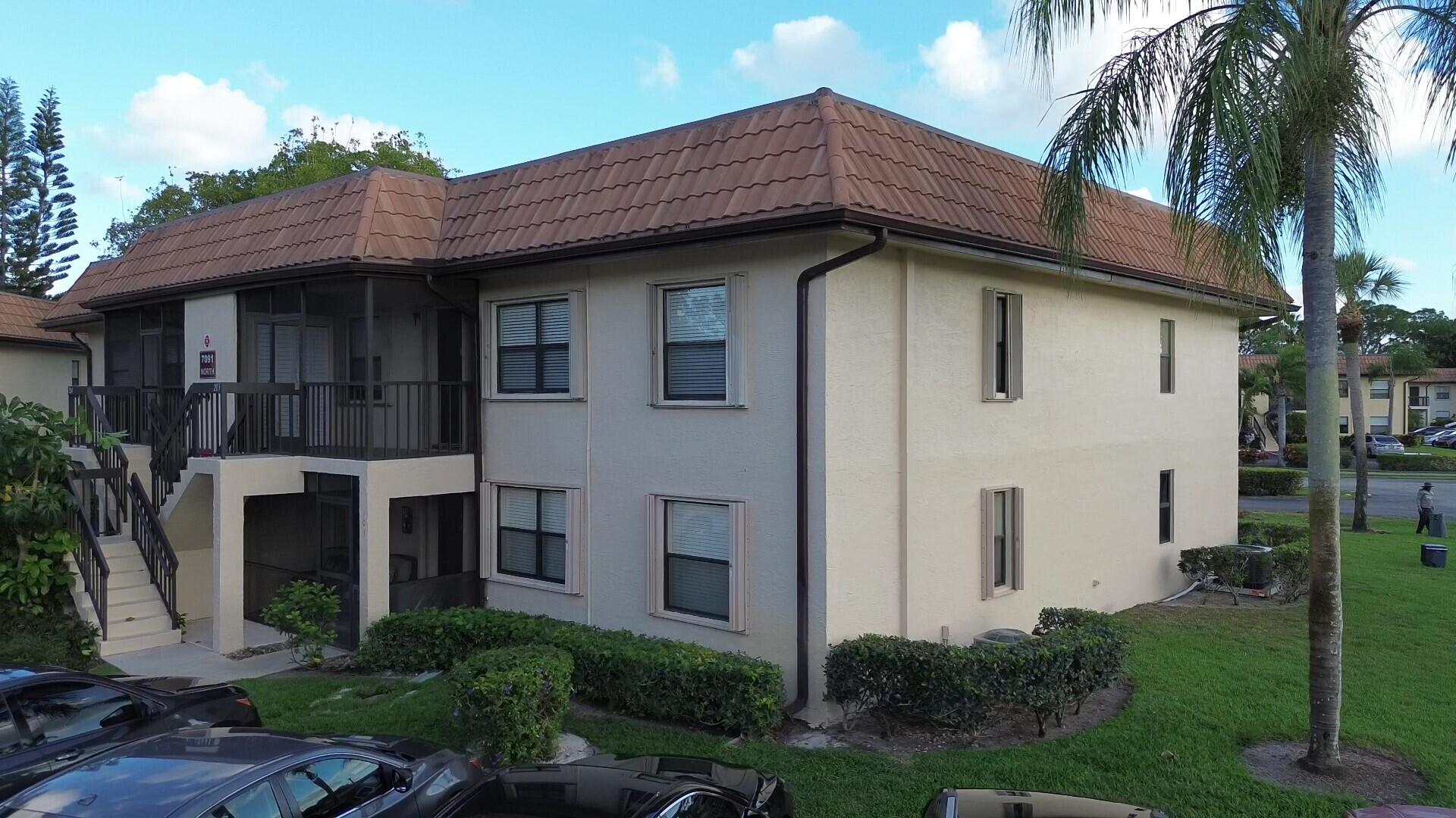 Lake Worth Condo: 7091 Golf Colony 203 Ct Lake