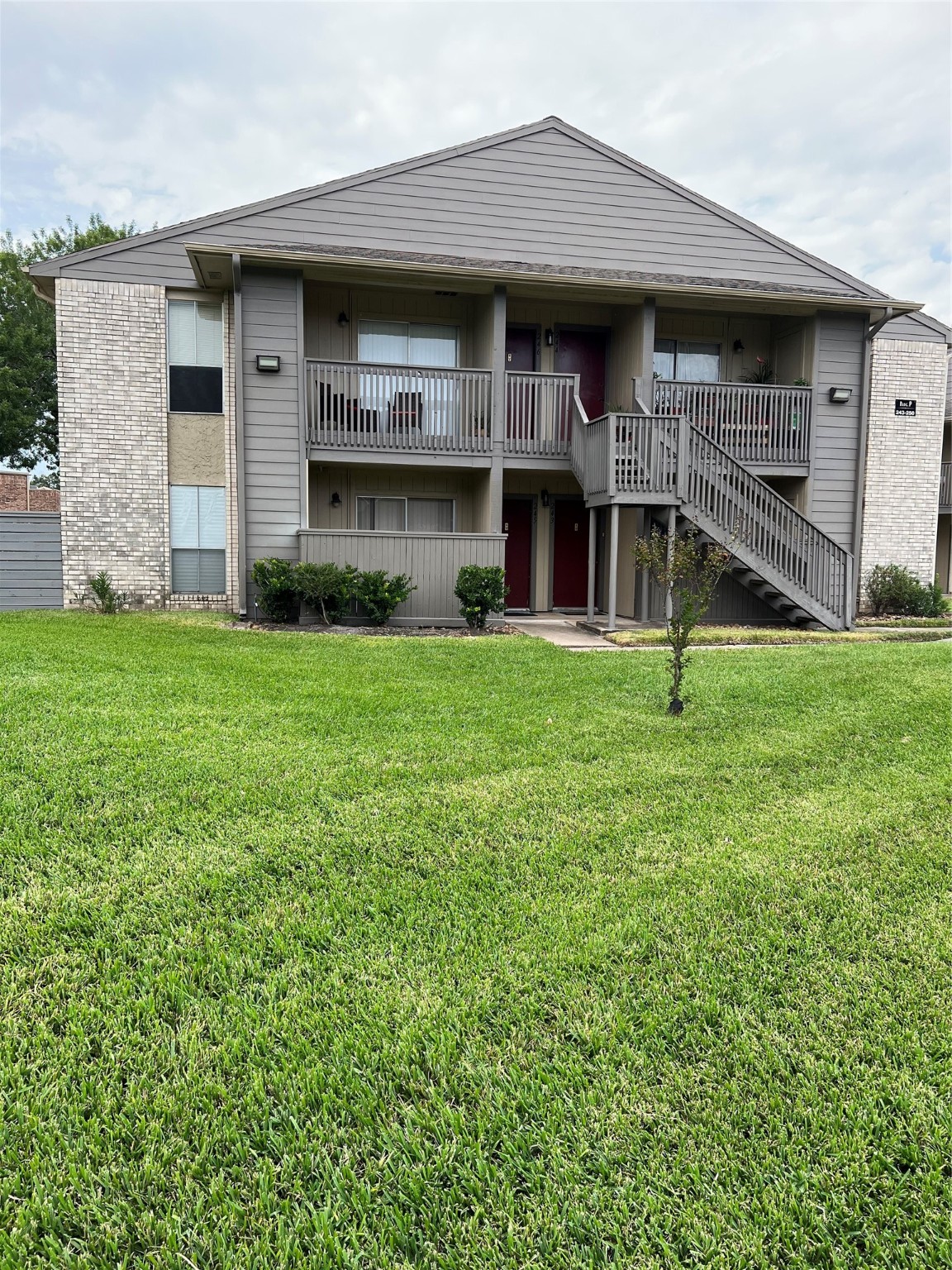 Houston Condo: 1900 Bay Area Boulevard