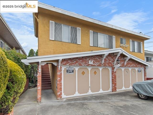 Oakland Condo: 3430 64th Ave Place