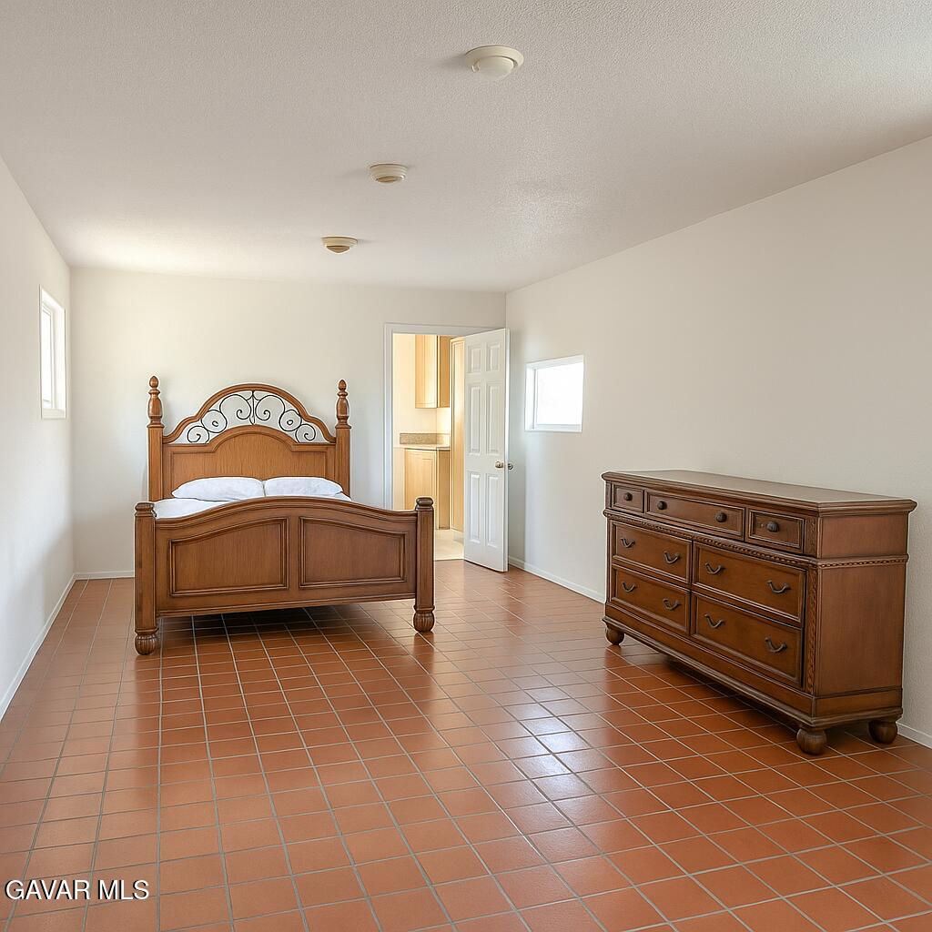 Rosamond Condo: 3172 Shelley Street