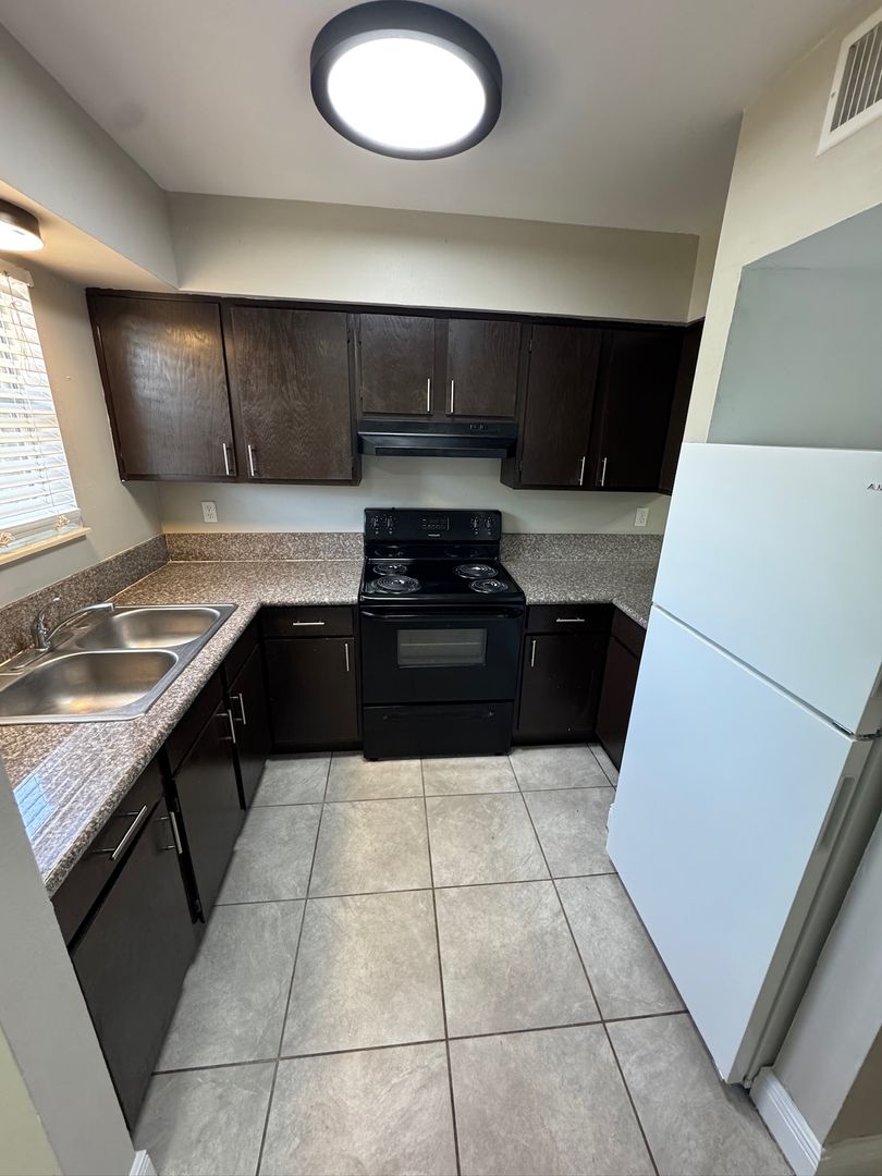 Leesburg Condo: 1191 Bentley Road