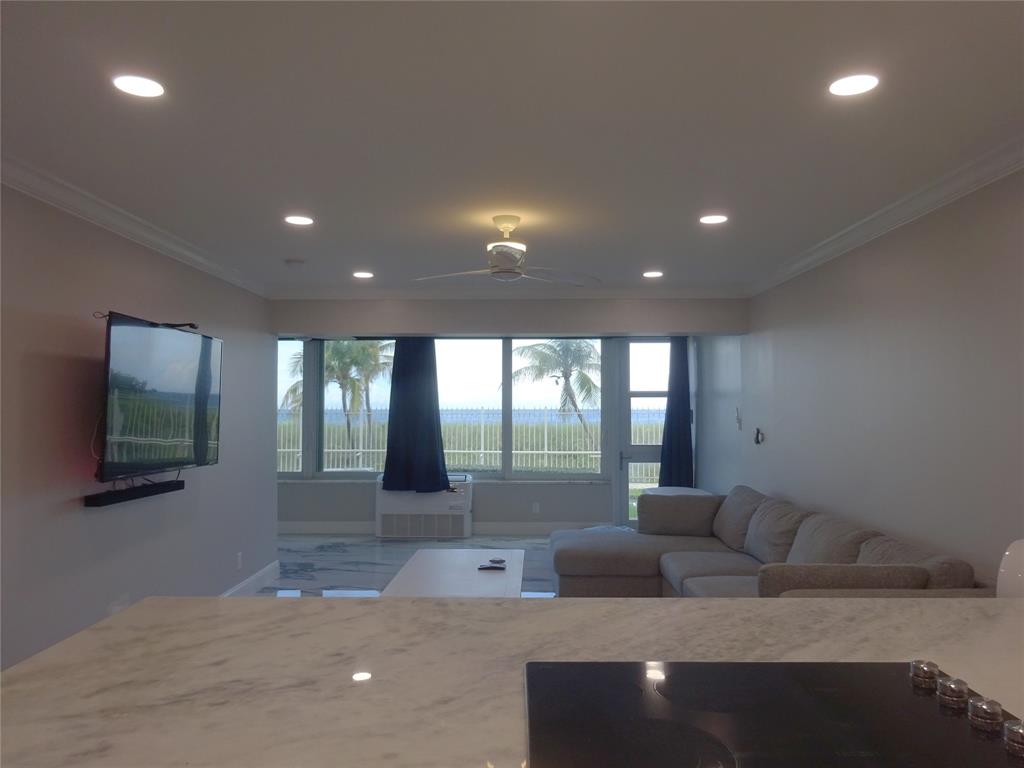 Pompano Beach Condo: 8 Briny Avenue