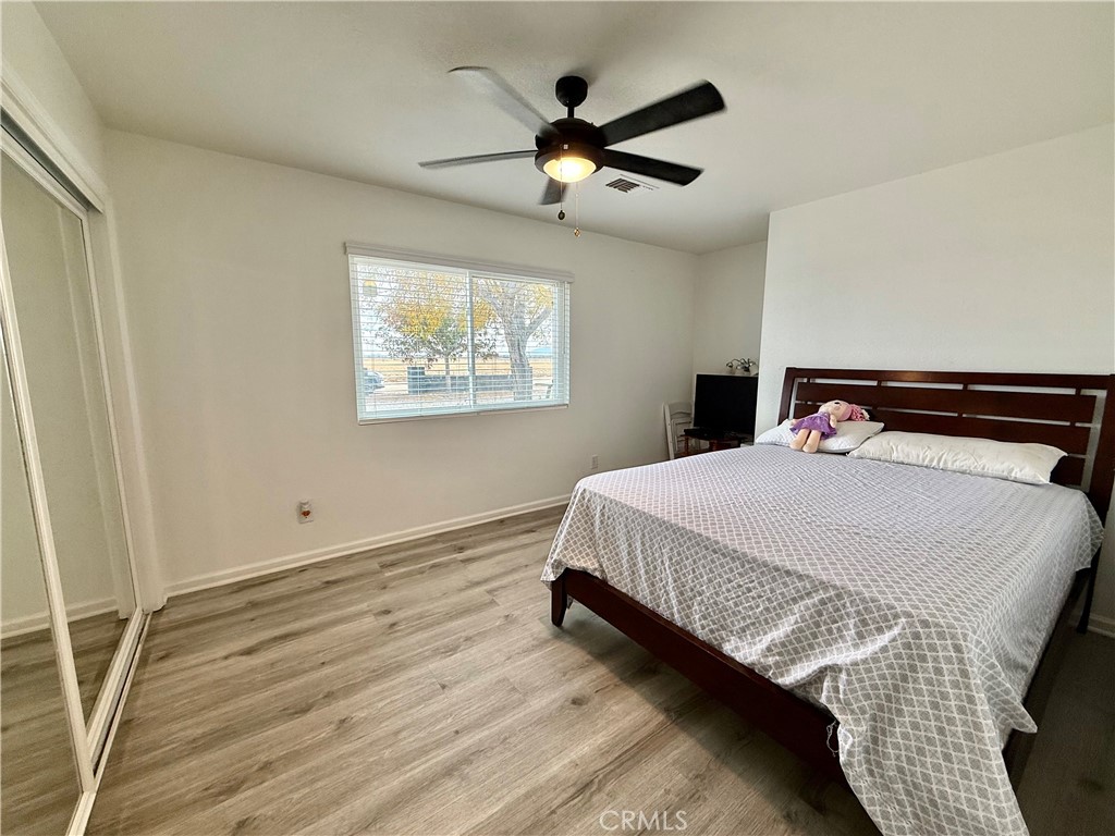 Lancaster Condo: 45105 73rd Street West