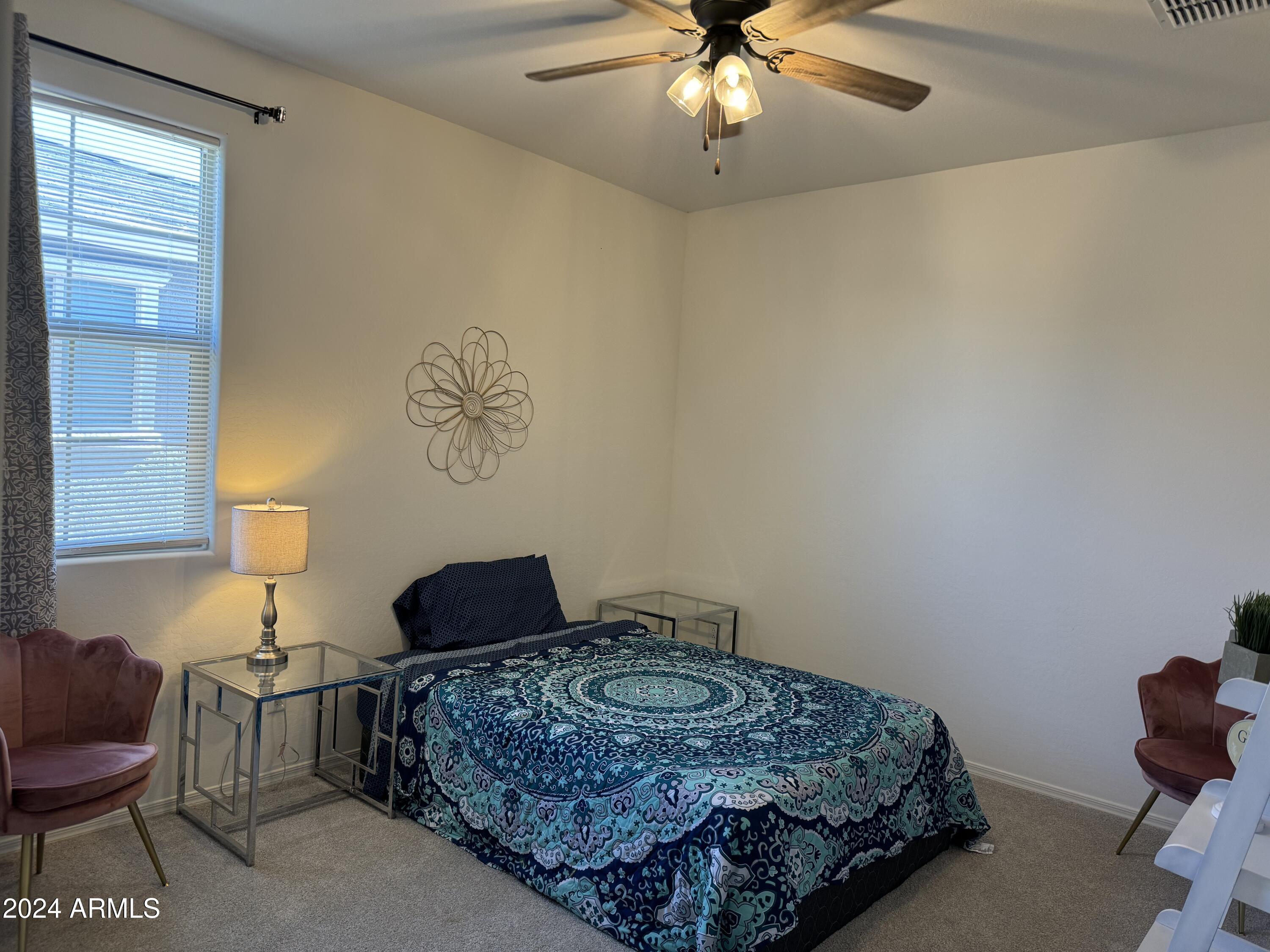 Avondale Condo: 11445 West Edgemont Avenue