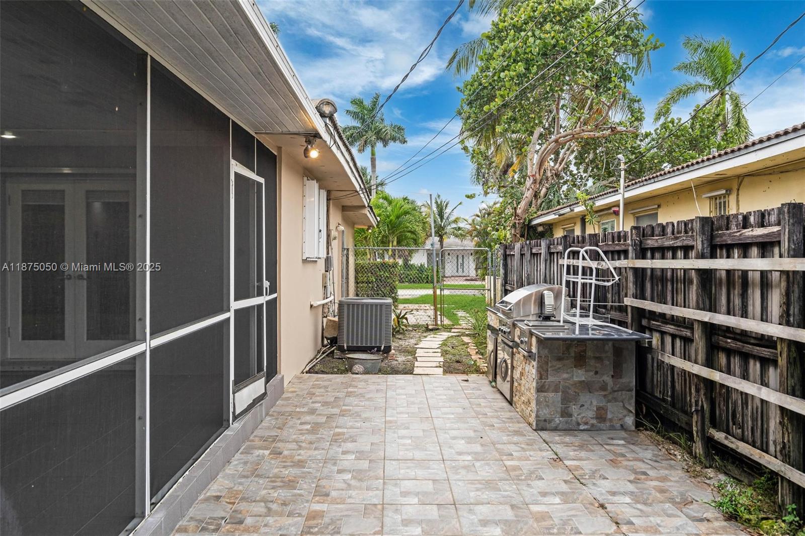 Miami Condo: 20525 Highland Lakes Boulevard