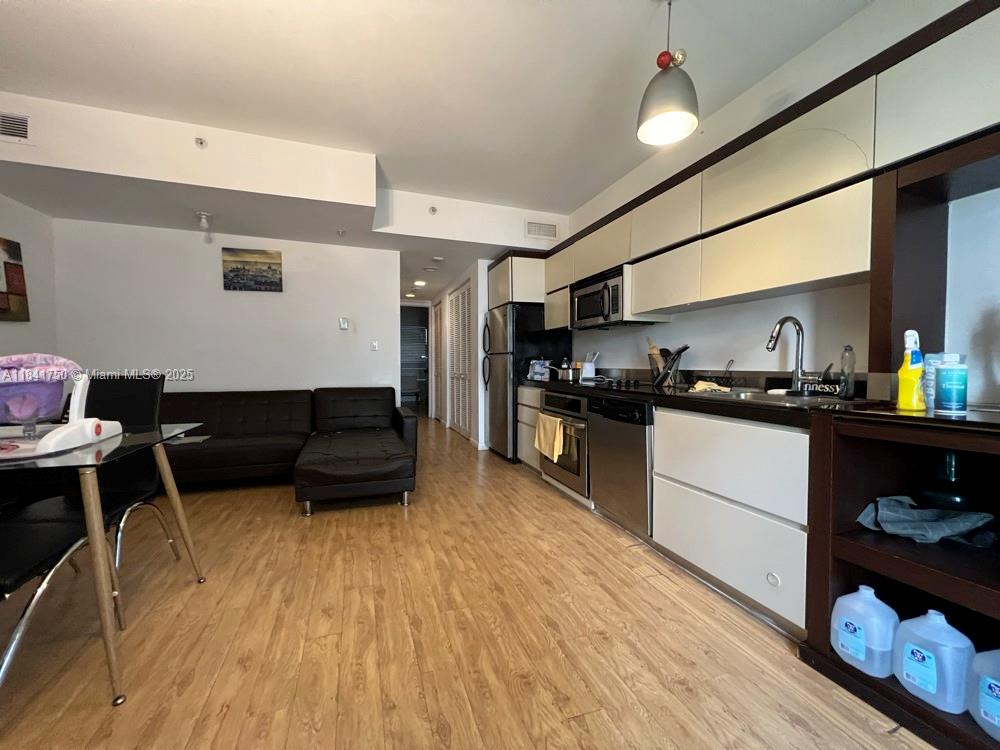 Miami Beach Condo: 435 21st Street