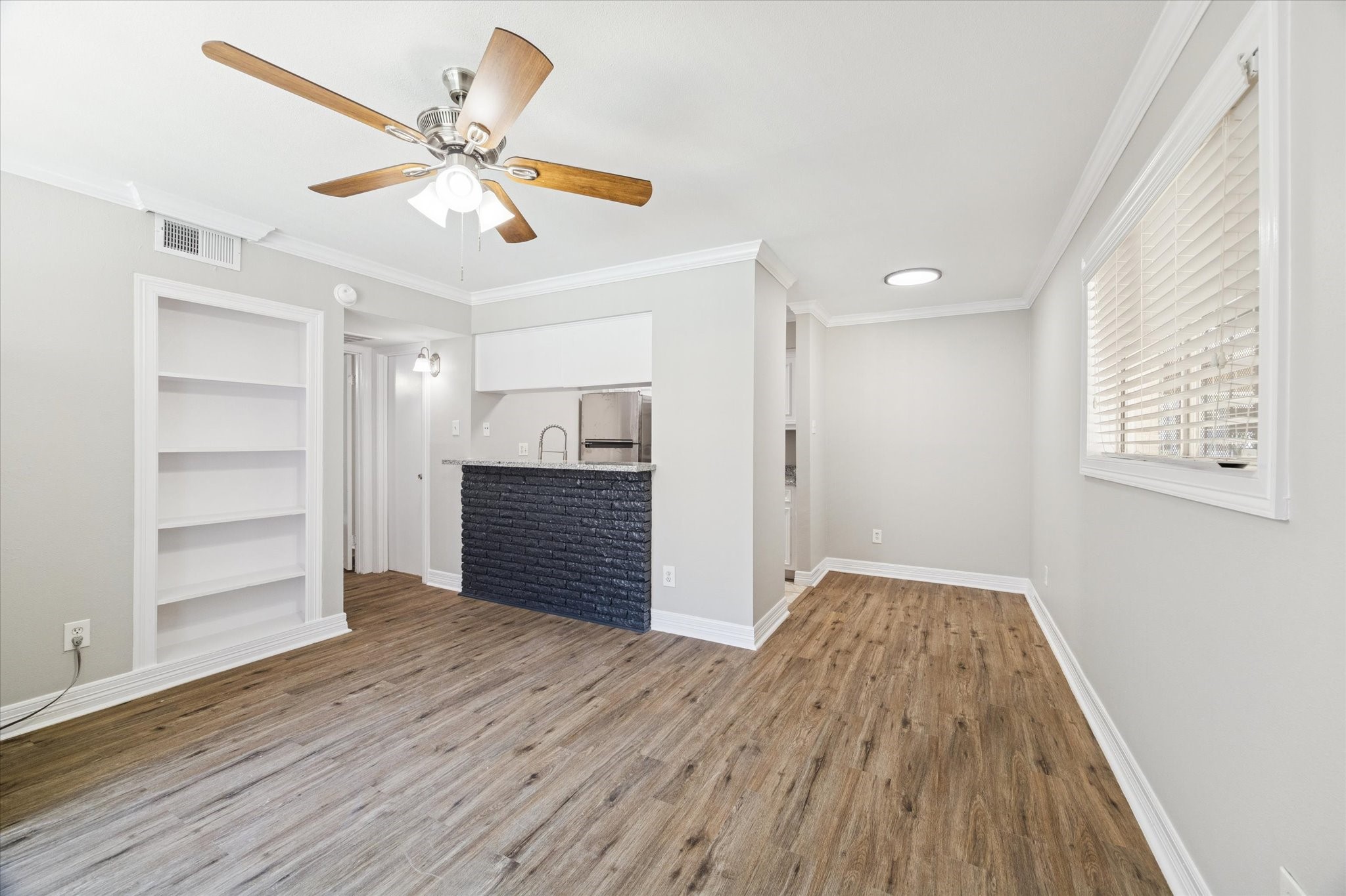 Houston Condo: 201 Emerson Street