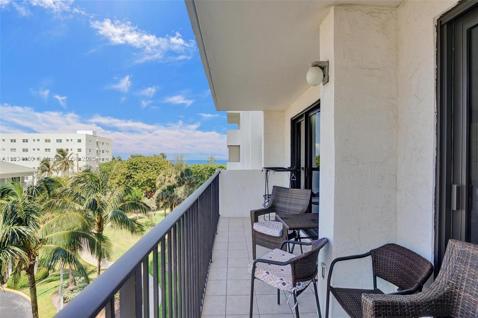 Hollywood Condo: 1201 South Ocean Drive