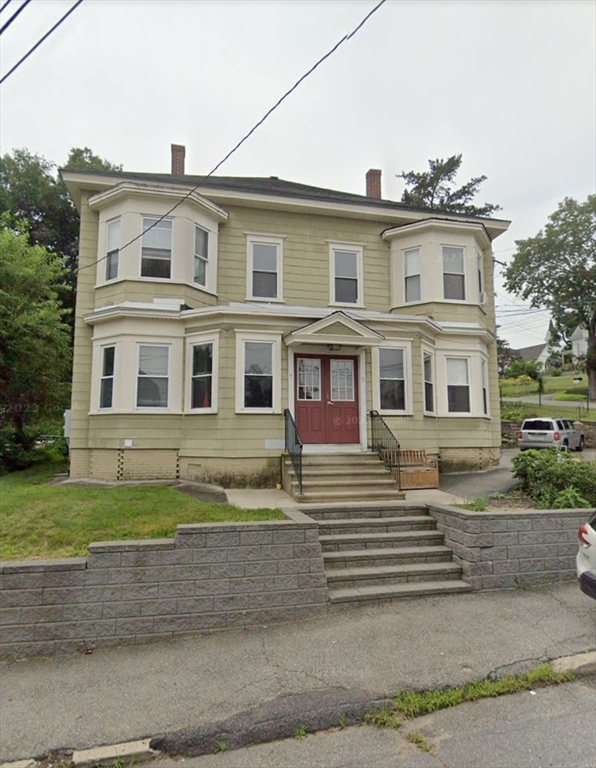 Clinton Condo: 7 Spruce Street