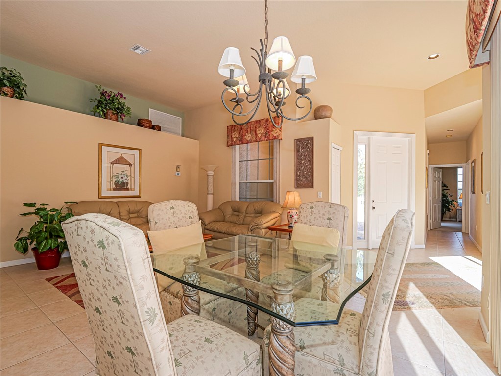 Vero Beach Condo: 2135 South Maiden Lane