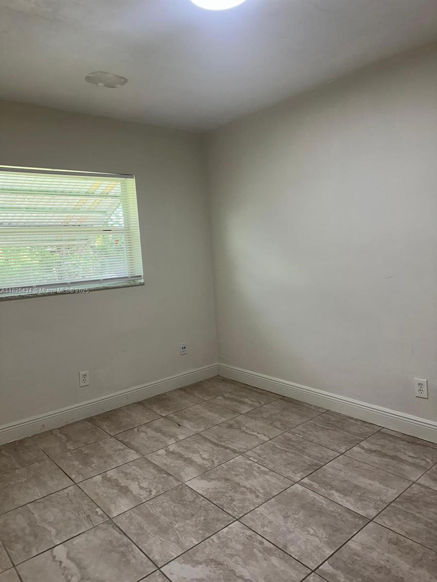 West Park Condo: 4141 Southwest 20th Street