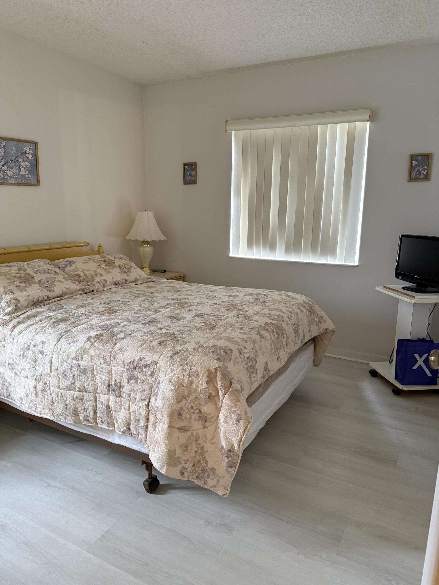 Greenacres Condo: 133 Lake Pine Circle