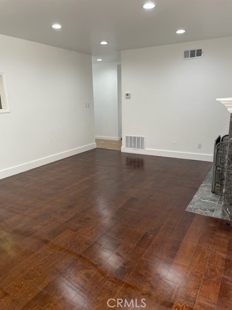 Canoga Park Condo: 21806 Bryant Street