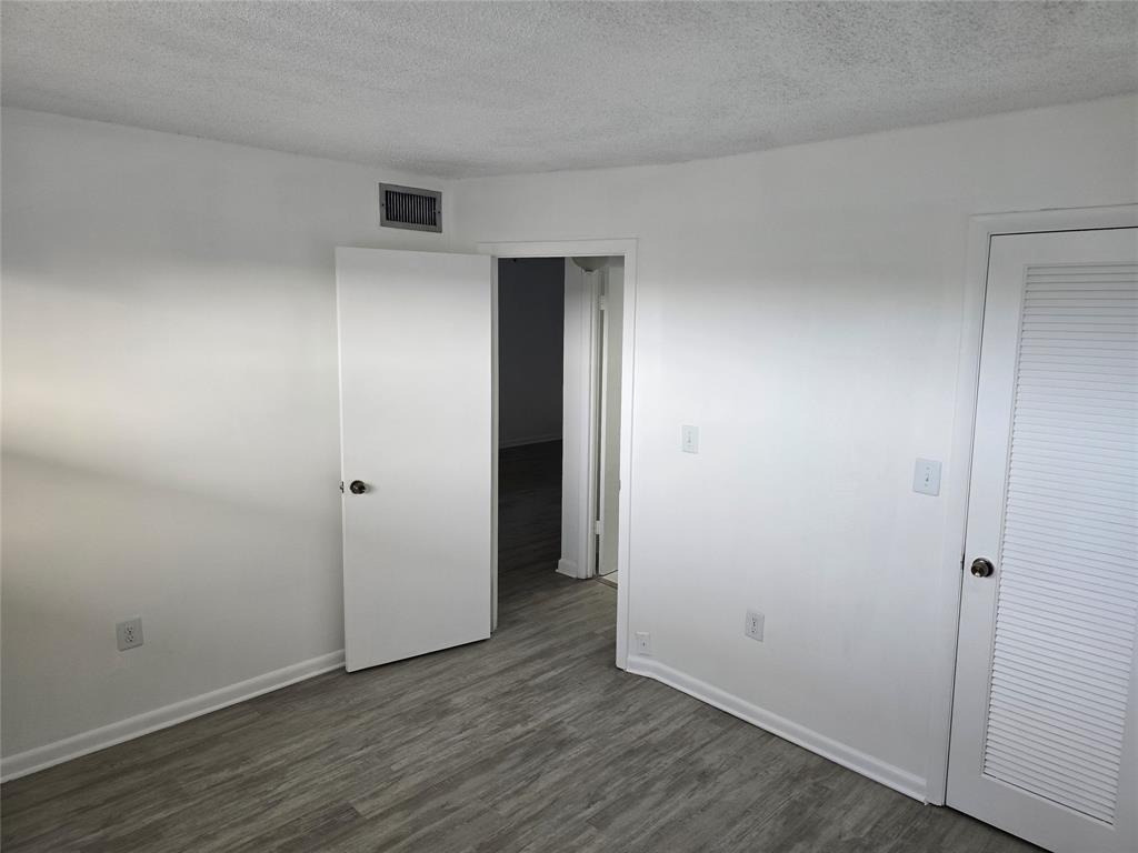 Sunrise Condo: 8225 Sunrise Lakes Boulevard