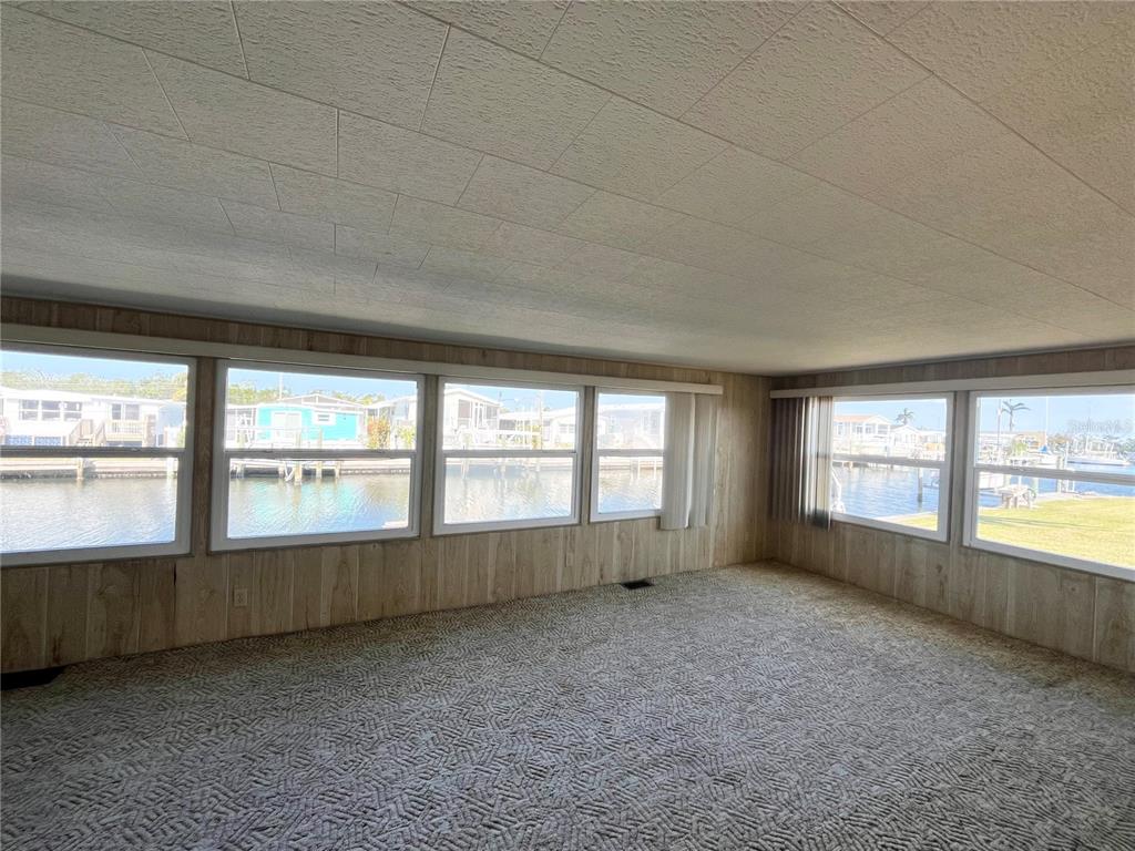 Palmetto Condo: 1213 31st Avenue West