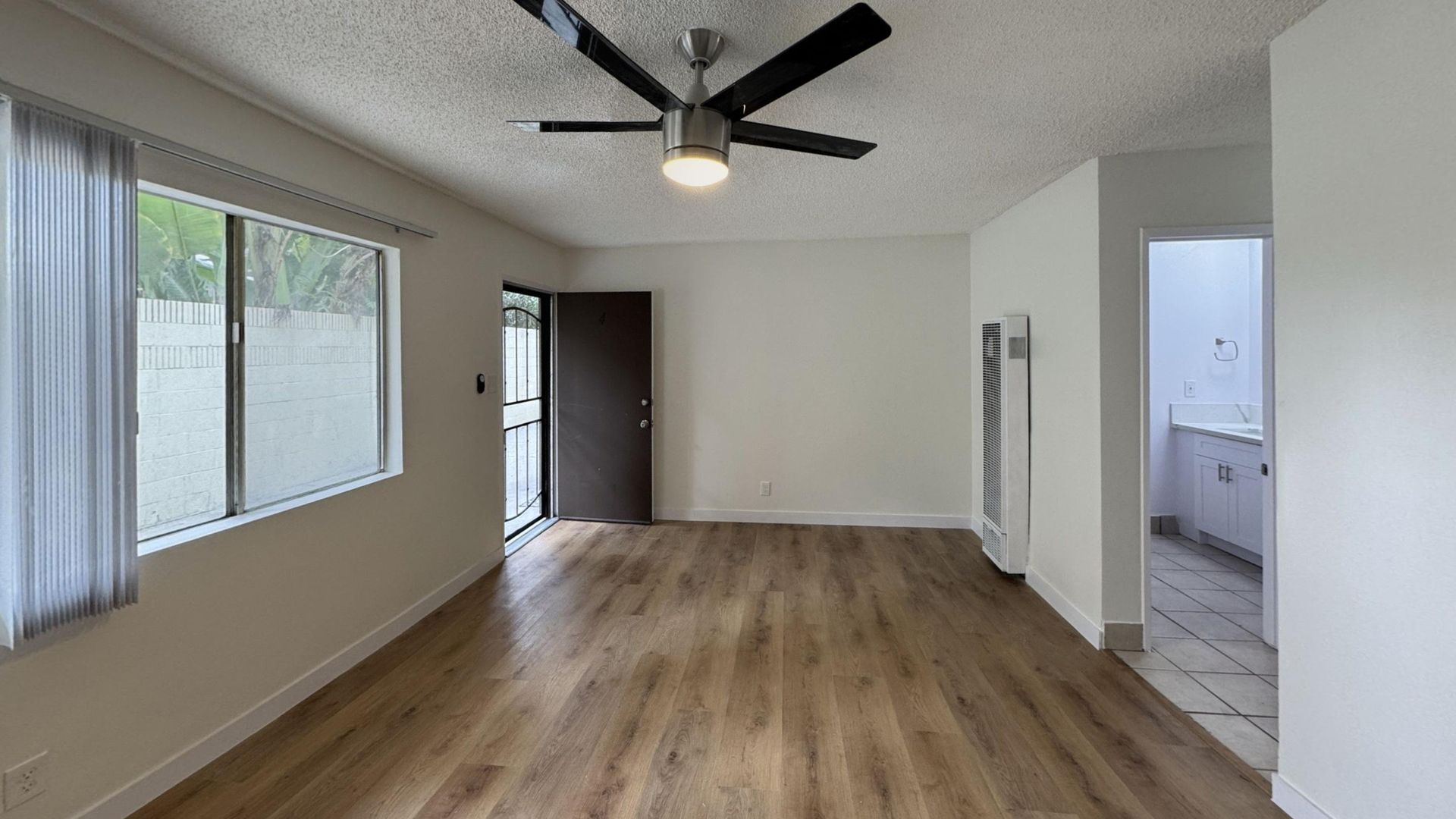 Long Beach Condo: 1726 Stanton Pl.