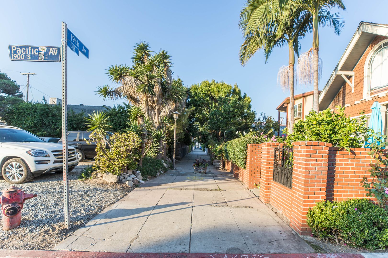 Venice Condo: 25 19th Ave.