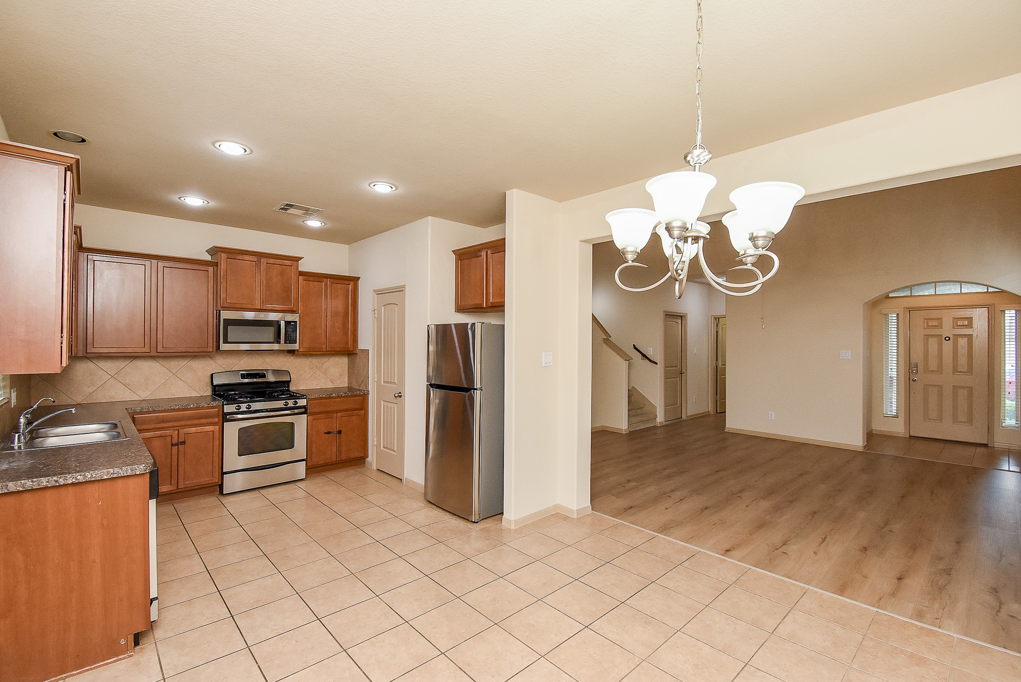 Spring Condo: 2106 Harmon Crest Court