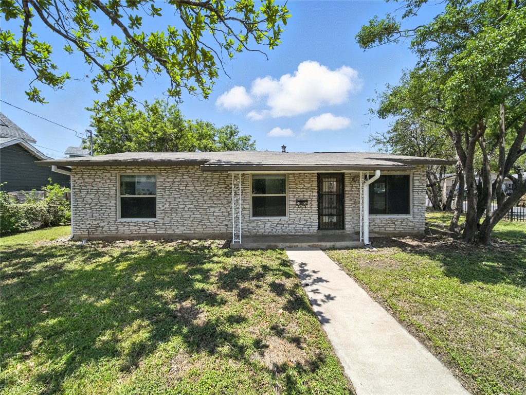 Austin Condo: 1604 Springdale Road
