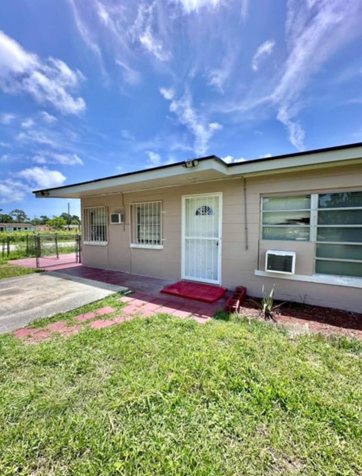 Fort Pierce Condo: 3301 Ave I