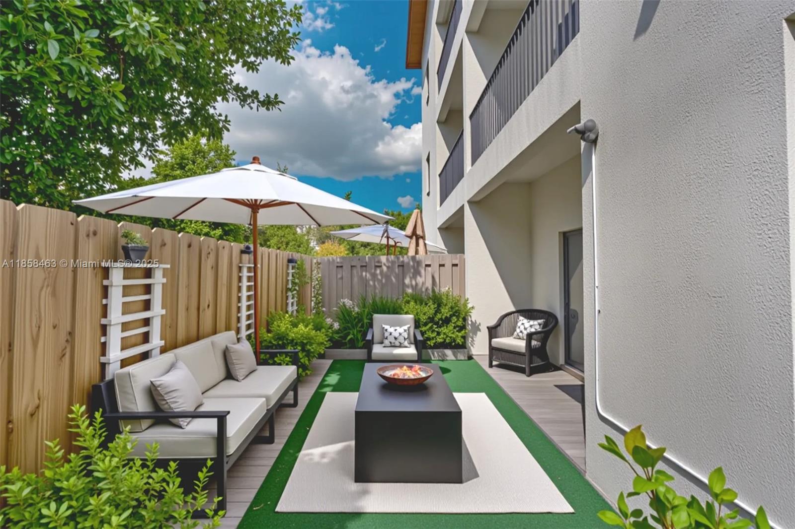 Doral Condo: 8151 Northwest 104th Avenue