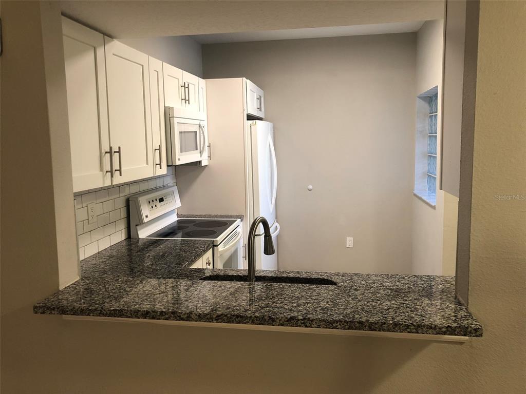 Riverview Condo: 6021 Portsdale Place