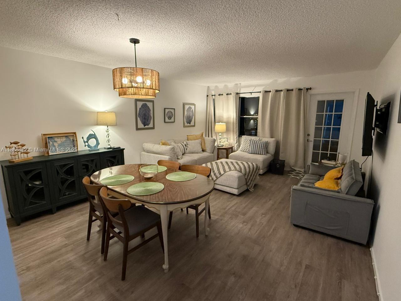 Hallandale Beach Condo: 401 Golden Isles Drive