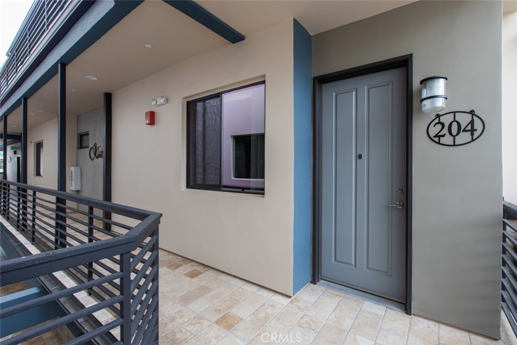 Glendale Condo: 330 Salem Street