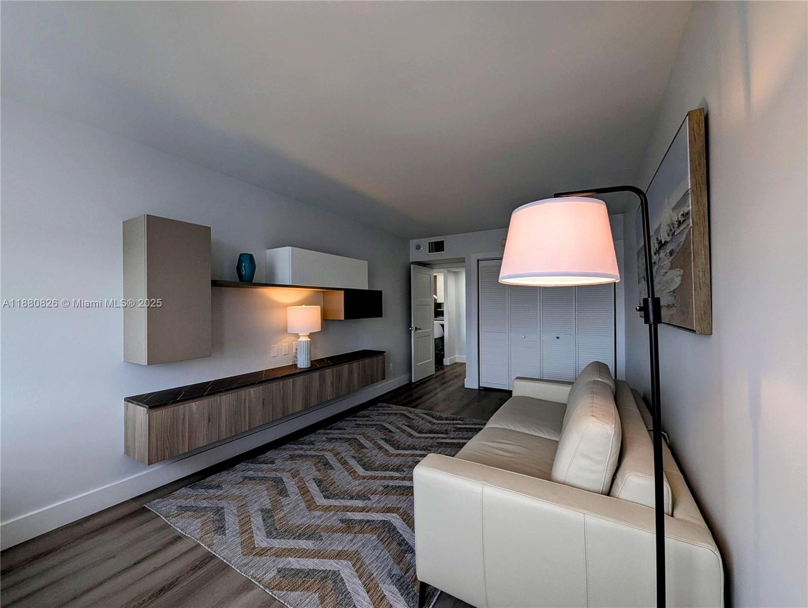 Hallandale Beach Condo: 500 Three Islands Boulevard