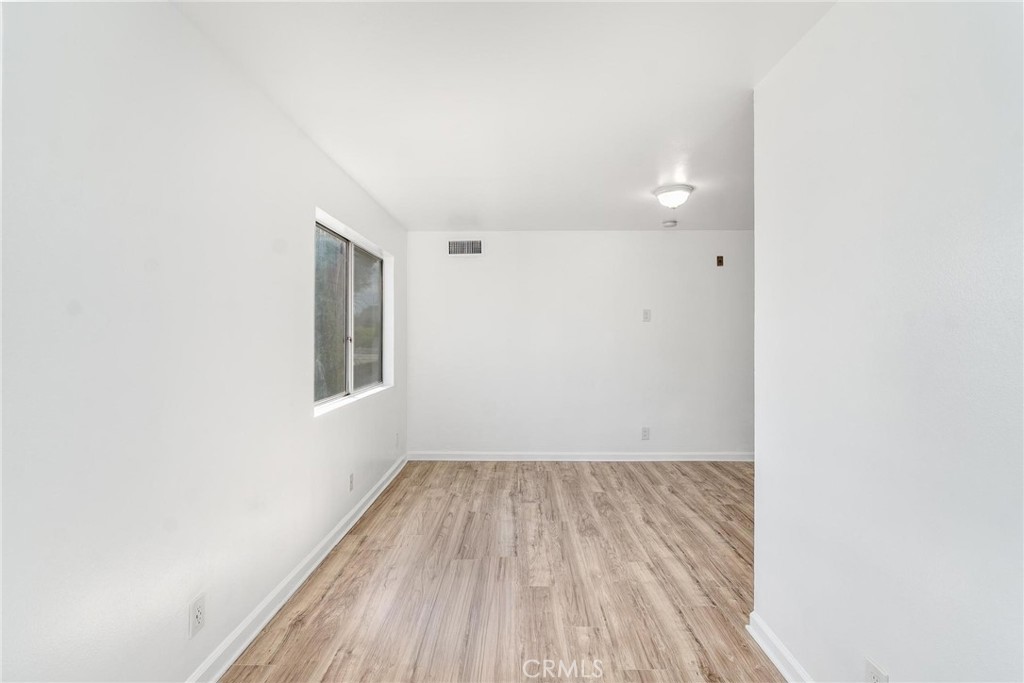 Canoga Park Condo: 7254 Vassar Avenue