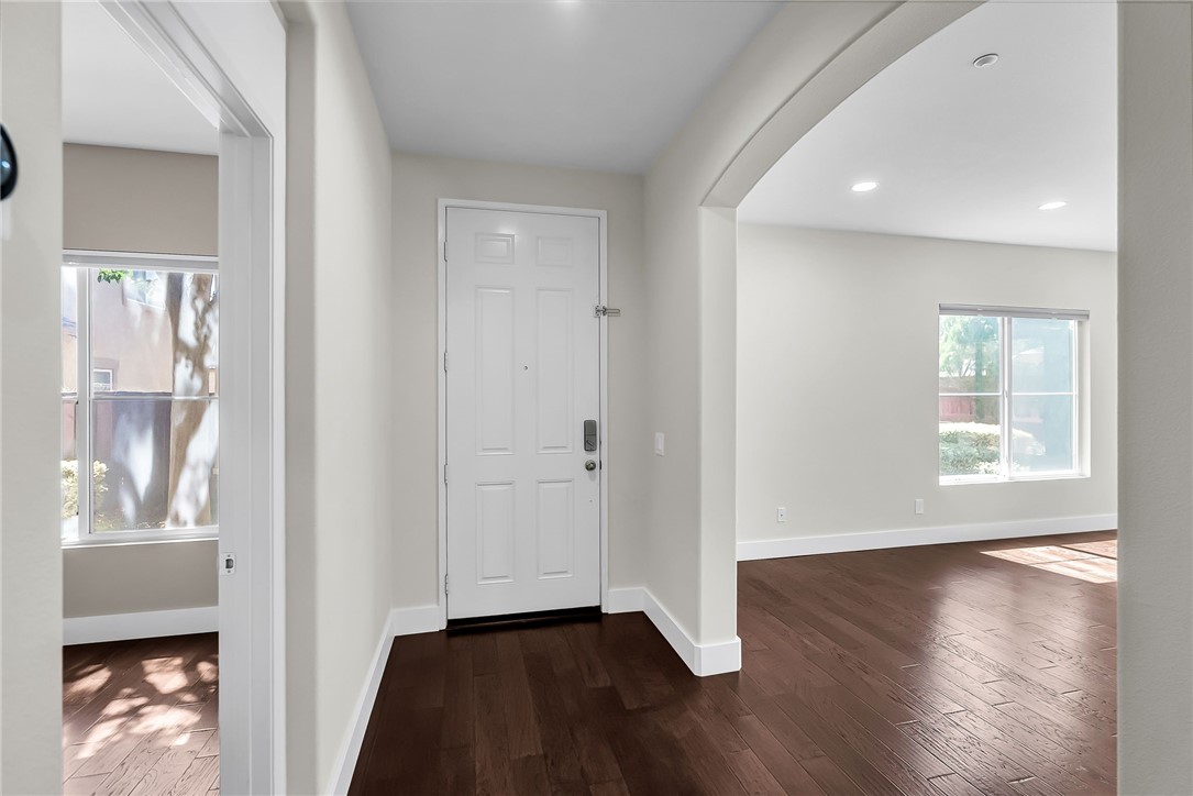 Riverside Condo: 4028 Landau Court