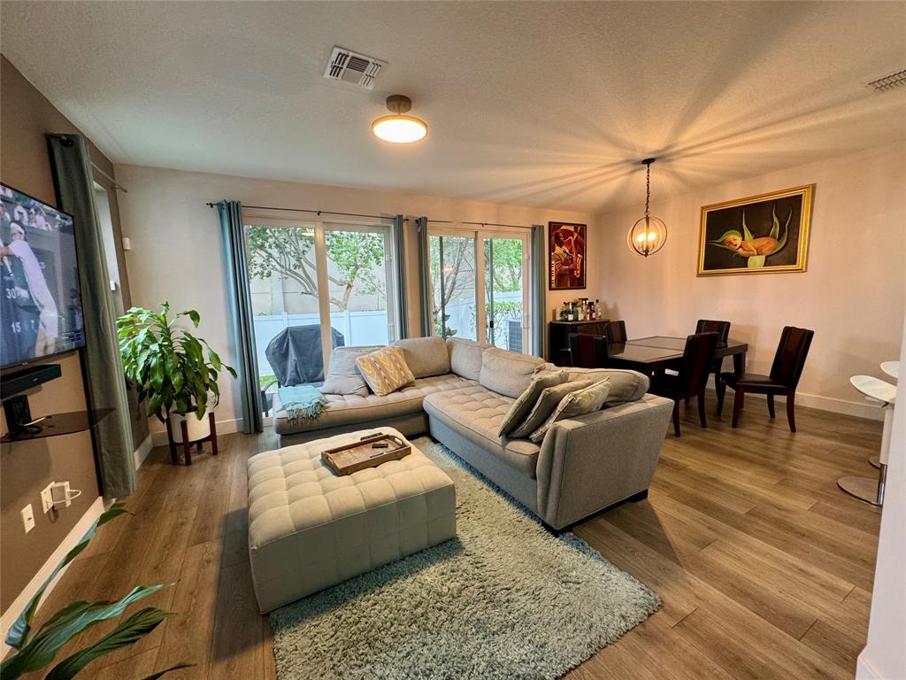 Tamarac Condo: 4803 Northwest 48th Terrace