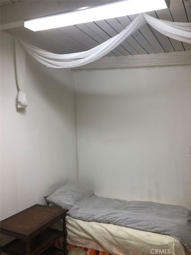 West Covina Condo: 1140 South Spring Meadow Drive