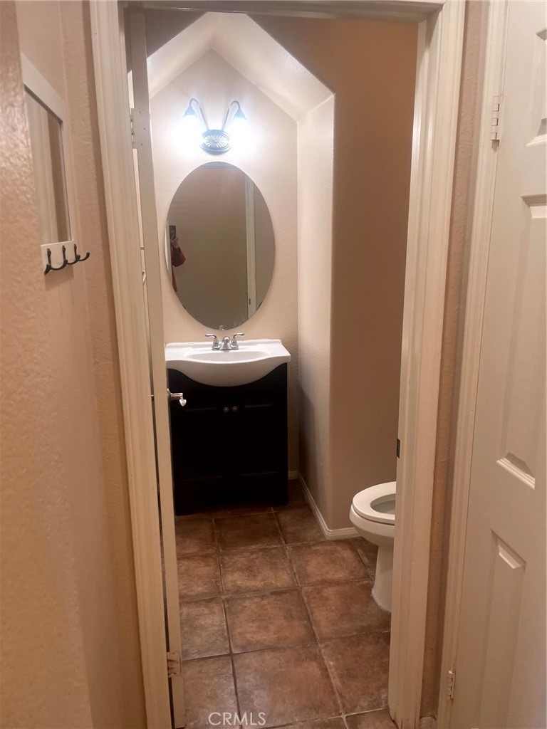 Valencia Condo: 27664 Cobblestone Court