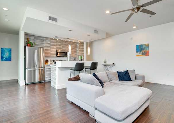 Austin Condo: 604 N Bluff Dr