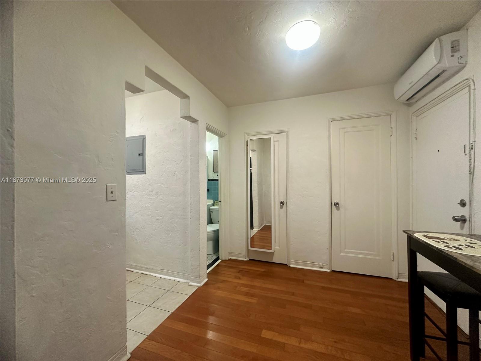 Miami Beach Condo: 260 Euclid Avenue