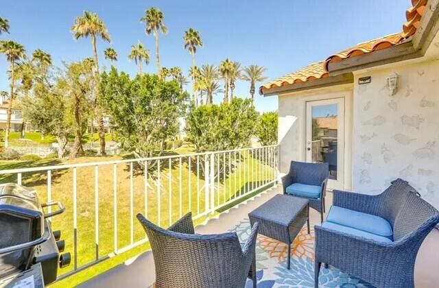 Palm Desert Condo: 480 Evergreen Ash