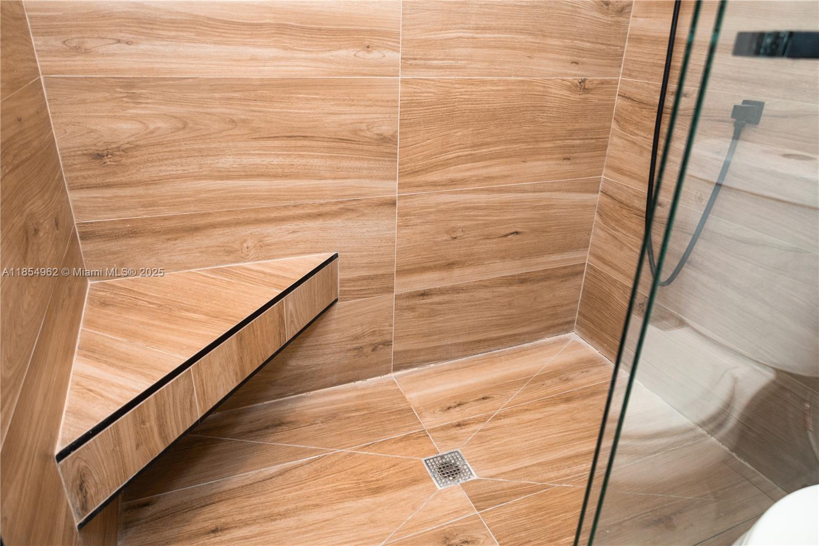 Miami Beach Condo: 224 Meridian Avenue