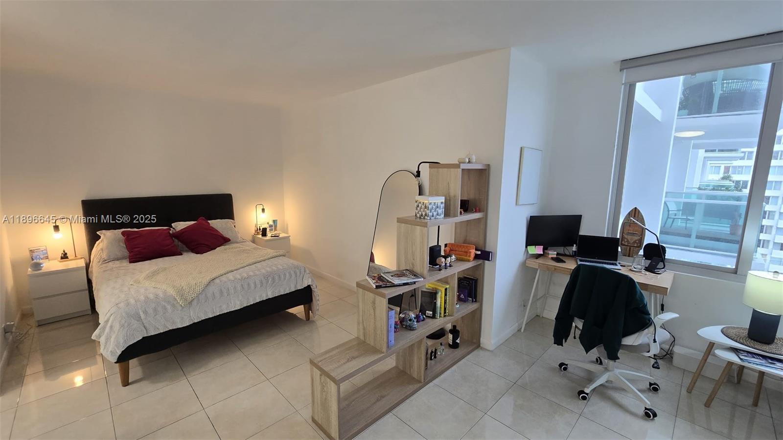 Miami Beach Condo: 1000 West Avenue