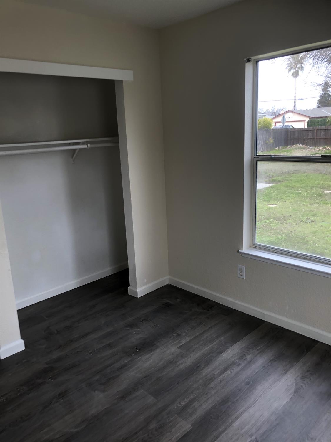 Sacramento Condo: 617 Granger Avenue